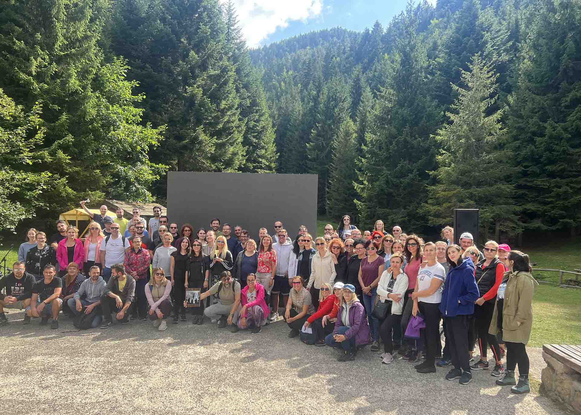 TEAM BUILDING 2.0 BY FOX IN A BOX